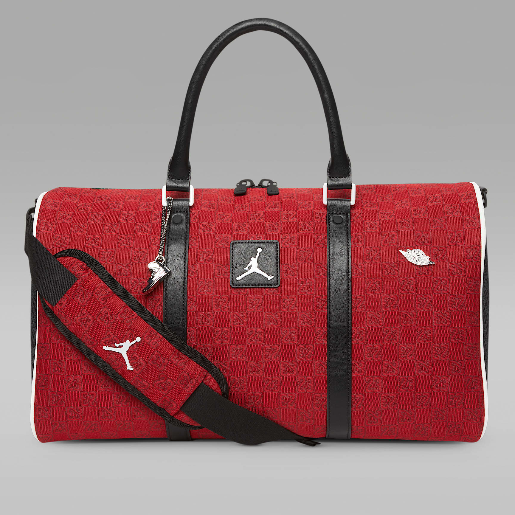 【新品　未開封】ナイキ　ジョーダン　アイコン　ダッフルバッグ　25L　完売品 NIKE エアージョーダン アイコン ダッフルバッグ（25L） - メルカリ